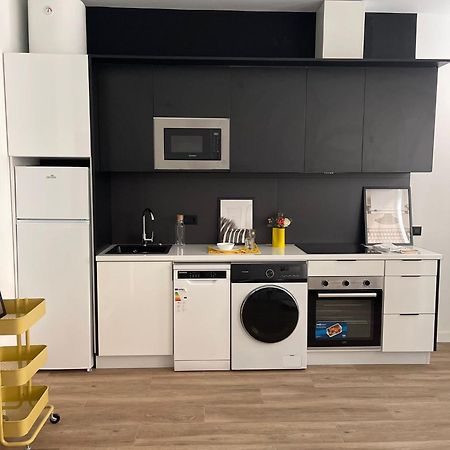 Exyca Metropolitano Apartment Madrid Bagian luar foto