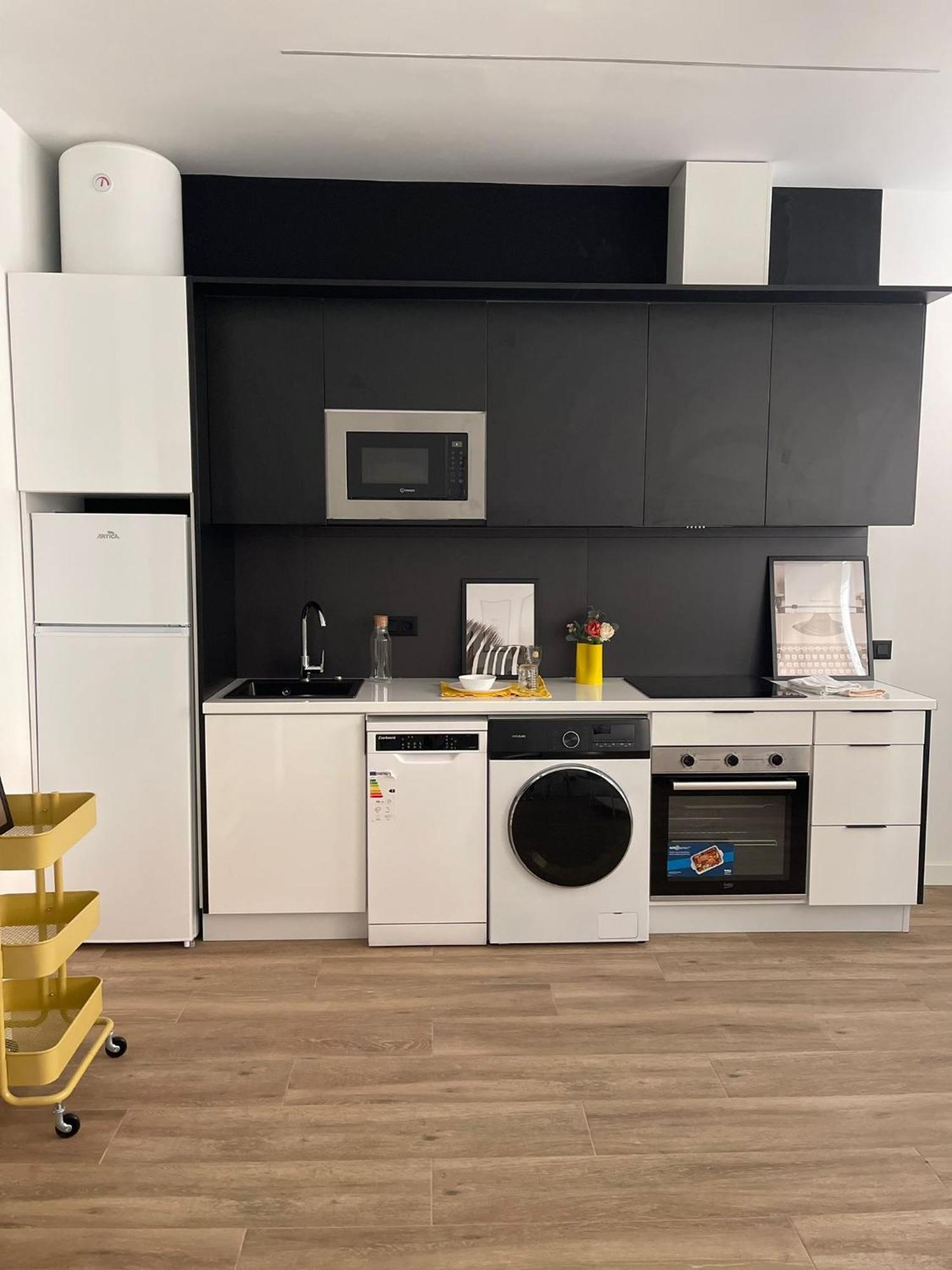 Exyca Metropolitano Apartment Madrid Bagian luar foto