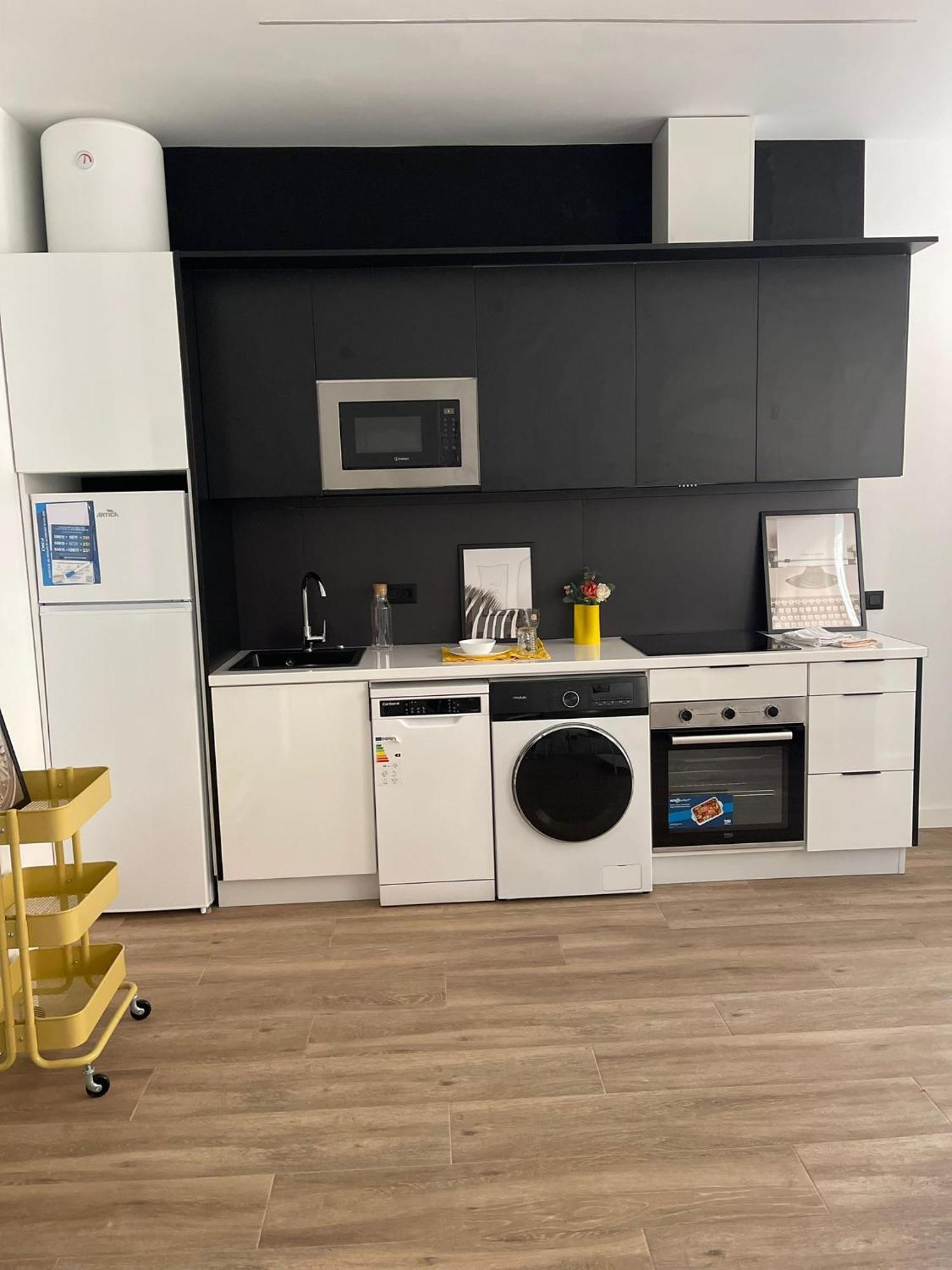 Exyca Metropolitano Apartment Madrid Bagian luar foto