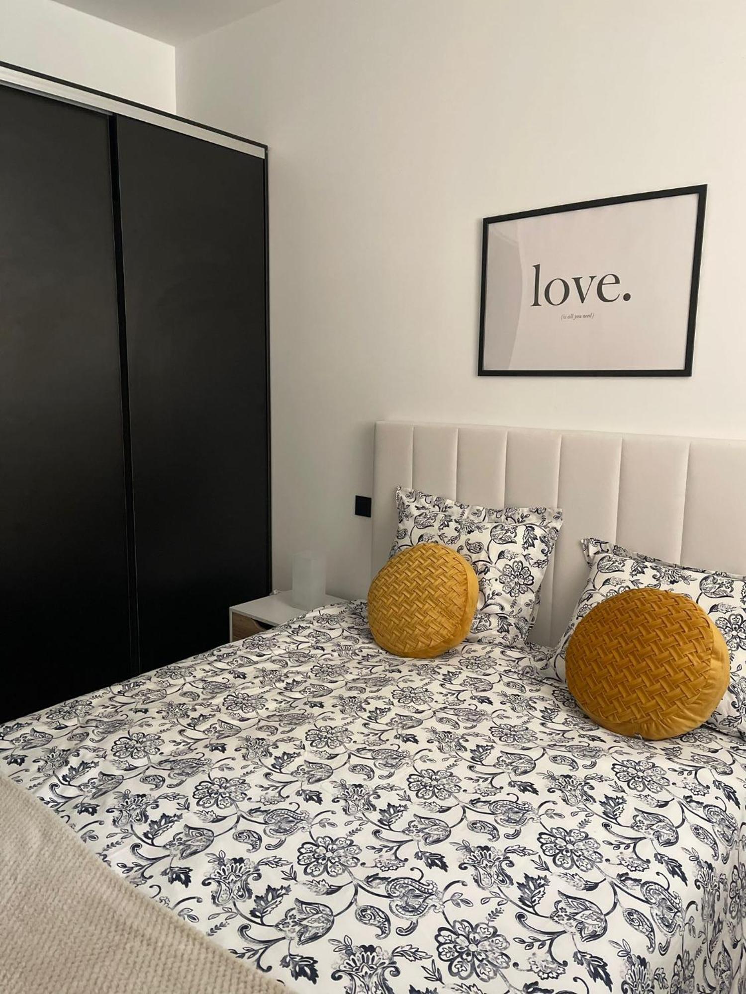 Exyca Metropolitano Apartment Madrid Bagian luar foto